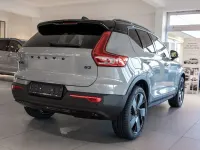 Nowe Volvo XC40 Plus 163 KM (119 kW) 2026 Szary SUV