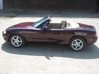 Second-hand Mazda MX5 110 CP (80 kW) 2000 Roșu Cabrio