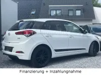 Gebraucht Hyundai i20 Style 101 PS (74 kW) 2016 Weiß Limousine