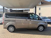 Gebraucht Ford Tourneo Titanium 185 PS (136 kW) 2019 Silber Van / Kleinbus