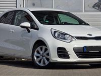 Gebraucht Kia Rio 84 PS (61 kW) 2016 Weiß Kleinwagen