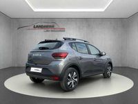 Neu Dacia Sandero Expression 91 PS (66 kW) 2025 Grau Limousine