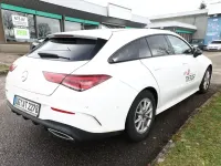 Gebraucht Mercedes CLA200 AMG line 150 PS (110 kW) 2023 Polarweiss Coupé