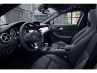 Gebraucht Mercedes GLA200 Urban 156 PS (114 kW) 2018 Grau SUV