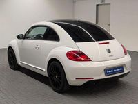 Gebraucht VW Beetle Design 105 PS (77 kW) 2012 Weiß (candyweiss) Kleinwagen