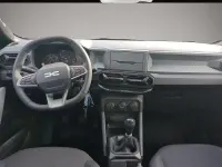 Neu Dacia Duster Essentiel 101 PS (74 kW) 2025 Manufacturer