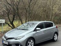 Gebraucht Toyota Auris Design 116 PS (85 kW) 2018 Grau Limousine