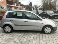 Gebraucht Ford Fiesta 59 PS (43 kW) 2006 Grau Kleinwagen