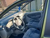 Gebraucht Renault Scénic 107 PS (78 kW) 2000 Grün Van / Kleinbus