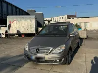 Gebraucht Mercedes B200 140 PS (102 kW) 2006 Silber Van / Kleinbus