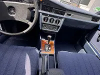 Gebraucht Mercedes 190 118 PS (86 kW) 1987 Weiß Limousine
