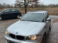 Gebraucht BMW 118 143 PS (105 kW) 2007 Silber Kleinwagen