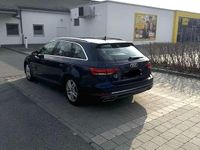 Second-hand Audi A4 S-Line 190 CP (139 kW) 2019 Albastru Break