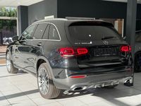 Gebraucht Mercedes GLC300e AMG 194 PS (142 kW) 2021 Obsidianschwarz  metalliclack SUV