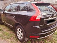 Second-hand Volvo XC60 190 CP (139 kW) 2016 Negru SUV