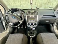 Gebraucht Ford Fiesta 80 PS (58 kW) 2008 Grau Kleinwagen