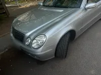 Gebraucht Mercedes E220 150 PS (110 kW) 2003 Schwarz Limousine