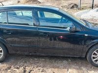 Gebraucht Opel Astra Elegance 125 PS (91 kW) 2004 Schwarz Limousine