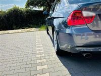Gebraucht BMW 320 150 PS (110 kW) 2005 Grau Limousine