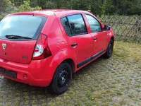 Gebraucht Dacia Sandero Basis 75 PS (55 kW) 2009 Rot Limousine