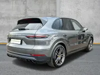 Gebraucht Porsche Cayenne Chrono 340 PS (250 kW) 2019 Grau SUV
