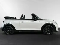Gebraucht Mini Cooper Cabriolet 163 PS (119 kW) 2025 Weiß Cabrio