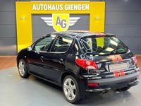 Gebraucht Peugeot 206+ Basis 75 PS (55 kW) 2010 Schwarz Kleinwagen