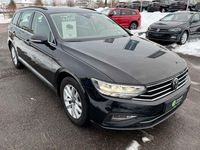 Gebraucht VW Passat 150 PS (110 kW) 2023 Deep black perleffekt Kombi