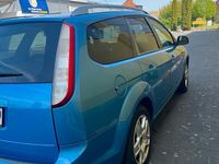 Gebraucht Ford Focus 102 PS (75 kW) 2009 Blau Kombi