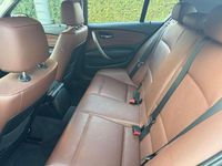 Gebraucht BMW 116 116 PS (85 kW) 2011 Schwarz Kleinwagen
