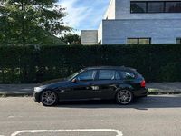 Second-hand BMW 318 Performance 143 CP (105 kW) 2009 Negru Berlinǎ