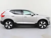 Gebraucht Volvo XC40 Plus 261 PS (191 kW) 2022 Silver dawn SUV