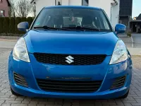 Second-hand Suzuki Swift 94 CP (69 kW) 2011 Albastru Hatchback