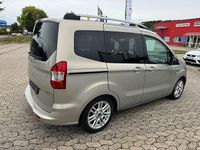 Gebraucht Ford Tourneo Courier Titanium 101 PS (74 kW) 2015 Tectonic silver Van / Kleinbus