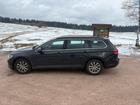 Gebraucht VW Passat Comfortline 150 PS (110 kW) 2018 Grau Kombi