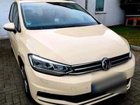 Gebraucht VW Touran 115 PS (84 kW) 2019 Beige Van / Kleinbus