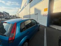 Gebraucht Ford Fiesta 59 PS (43 kW) 2005 Blau Kleinwagen