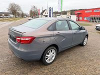 Gebraucht Lada Vesta 106 PS (77 kW) 2018 Limousine