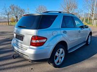 Gebraucht Mercedes ML350 Sport 272 PS (200 kW) 2006 Silber SUV