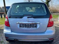 Gebraucht Mercedes A180 116 PS (85 kW) 2009 Amethyst metallic Kleinwagen
