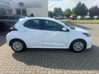 Gebraucht Toyota Yaris Basis 72 PS (52 kW) 2023 Weiß Kleinwagen
