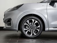 Gebraucht Ford Puma ST-Line 155 PS (114 kW) 2023 Solar silver SUV