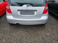 Gebraucht Mercedes A160 95 PS (69 kW) 2012 Silber Kleinwagen