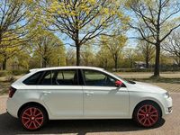 Gebraucht Skoda Rapid 90 PS (66 kW) 2016 Weiß Kleinwagen