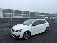 Gebraucht Peugeot 308 GT 179 PS (131 kW) 2015 Weiß Limousine