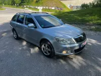 Gebraucht Skoda Octavia Elegance 160 PS (117 kW) 2010 Silber Kombi