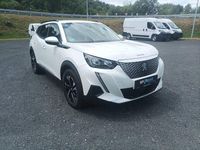 Gebraucht Peugeot e-2008 Allure 100 kW (136 PS) 2021 Weiß SUV