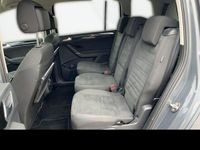 Gebraucht VW Touran Pro 150 PS (110 kW) 2024 Grau Van / Kleinbus