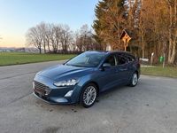 Gebraucht Ford Focus Titanium 120 PS (88 kW) 2020 Blau Kombi