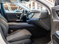 Gebraucht Mercedes E220 Avantgarde 197 PS (144 kW) 2025 Weiss / polarweiß Limousine